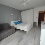 2-Bedroom Apartment With 2 Free Parking Spots - Tauron Arena