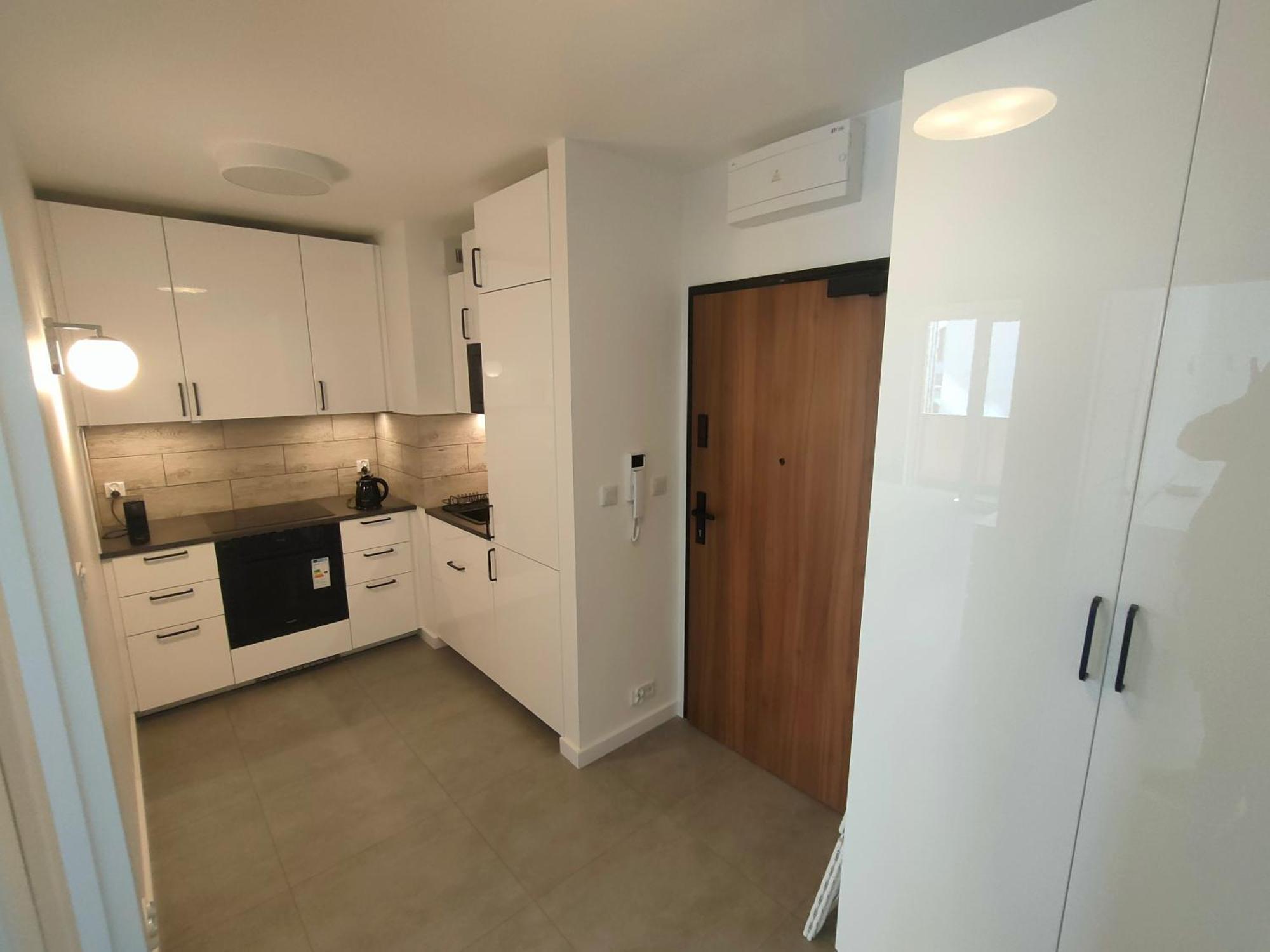 2-bedroom With 2 Free Parking Spots - Tauron Arena